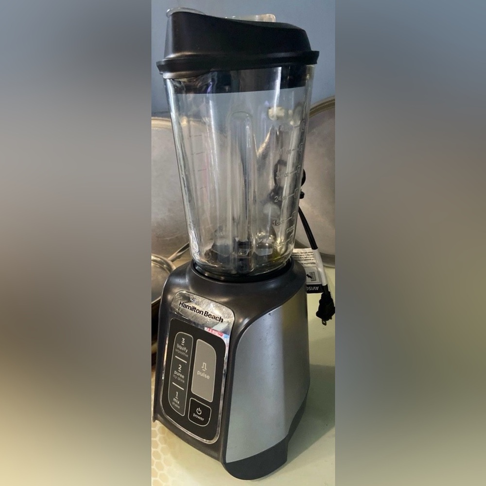 Hamilton Beach Silver and Black Blender
